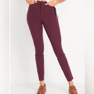 Old Navy Pixie Ankle Pant NWT - Maroon - Size 6